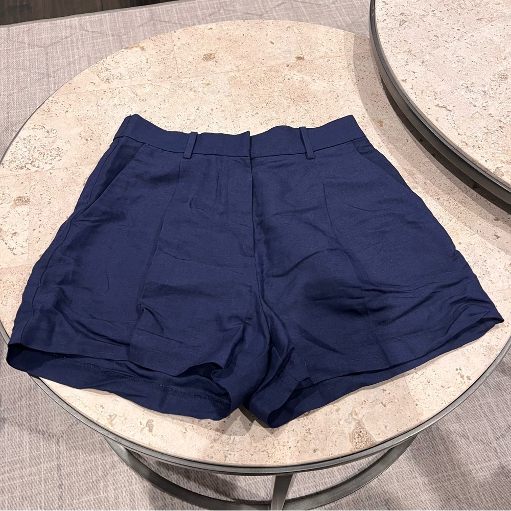 NWT ✨ H&M Highwaisted Shorts